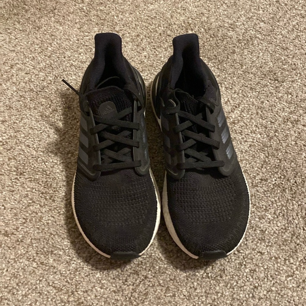 Black women’s adidas sneakers